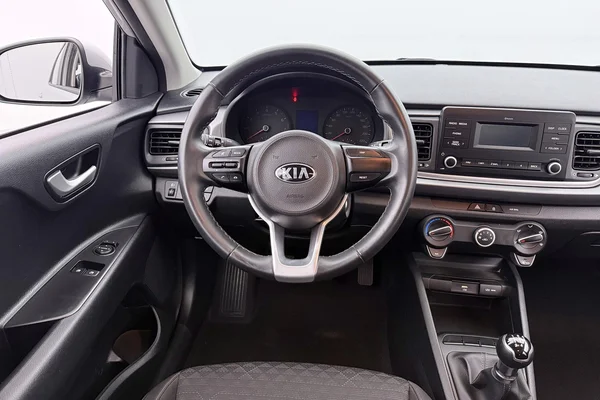 Kia Rio (2021) — foto 2 van 29