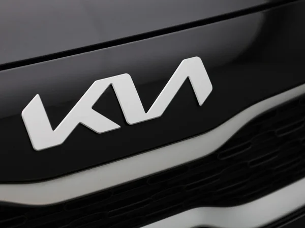 Kia Picanto (2021) — foto 24 van 36