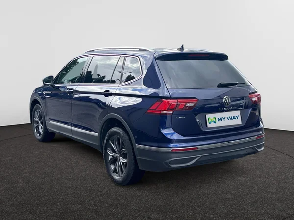 VOLKSWAGEN Tiguan Allspace (2023) — foto 10 van 17