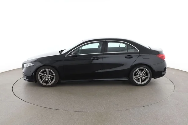 Mercedes-Benz A-Klasse (2021) — foto 9 van 16