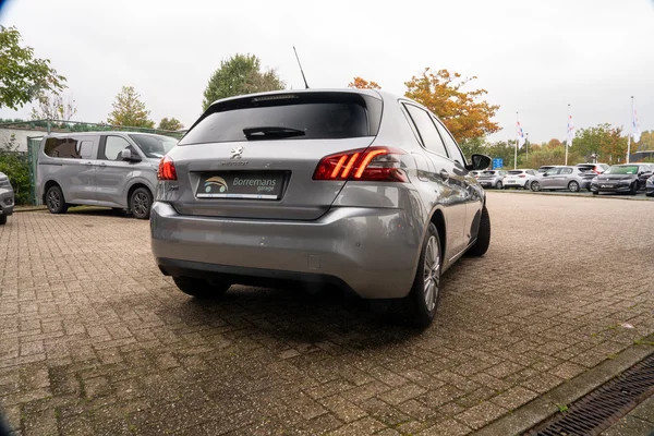 Peugeot 308 (2021) — foto 30 van 64