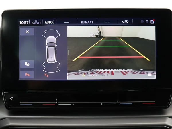 SEAT Leon (2024) — foto 11 van 27