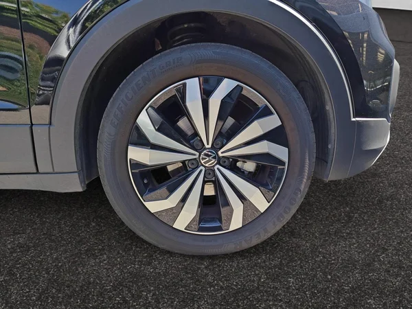 VOLKSWAGEN T-Cross (2023) — foto 15 van 19
