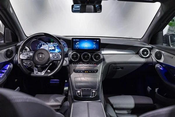 Mercedes-Benz GLC (2022) — foto 3 van 38