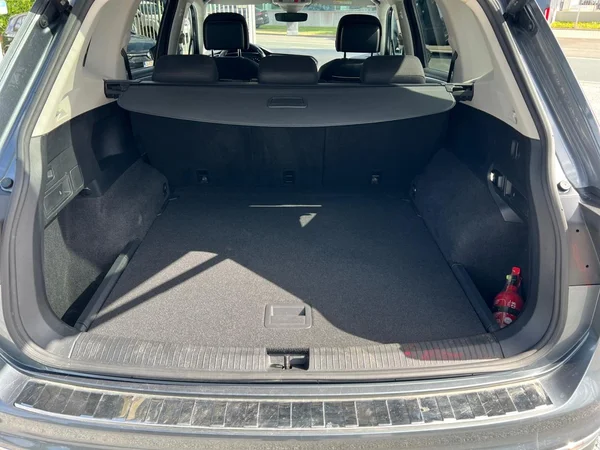 VOLKSWAGEN Tiguan Allspace (2023) — foto 6 van 18