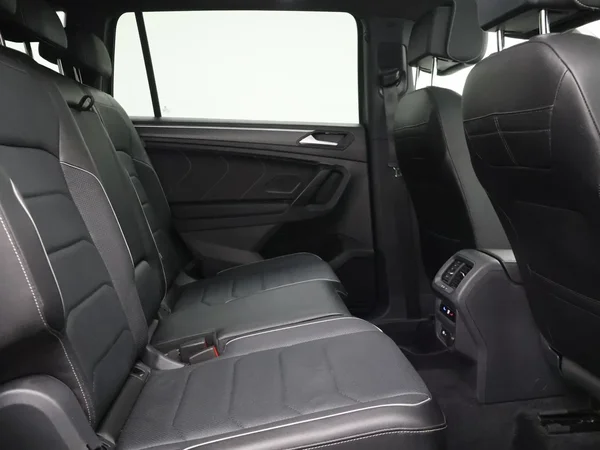Volkswagen Tiguan Allspace (2024) — foto 32 van 35