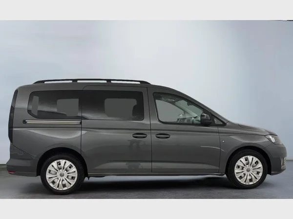 Volkswagen Caddy Maxi (2021) — foto 9 van 15