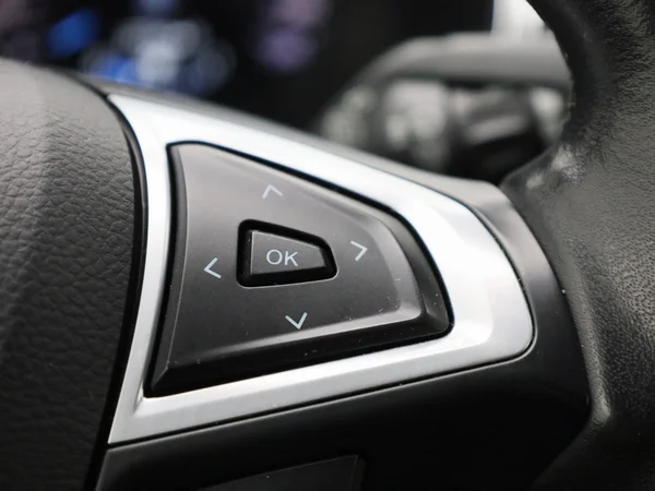Ford S-Max (2022) — foto 24 van 41