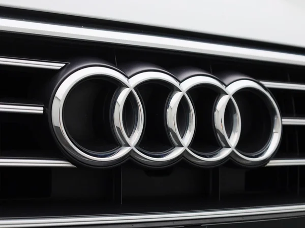 Audi A6 (2022) — foto 37 van 45