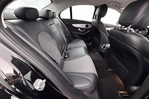 Mercedes-Benz C-Class (W205) (2019) — foto 6 van 27