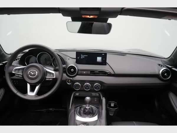 MAZDA MX-5 RF (2025) — foto 10 van 27