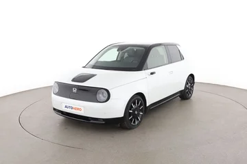 Honda e ca097479-1211-40c8-bd07-a84553b92afa
