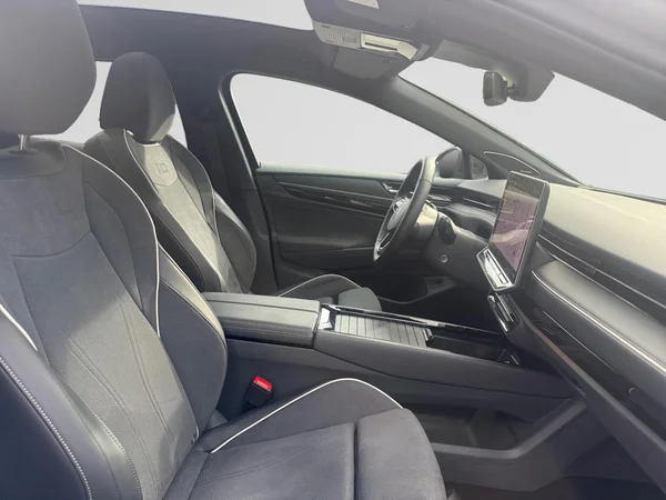 VOLKSWAGEN ID.7 Tourer (2026) — foto 3 van 4