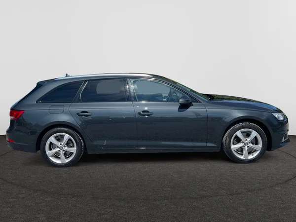 AUDI A4 Avant (2019) — foto 9 van 18