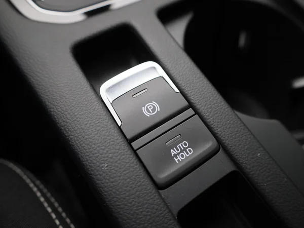 Volkswagen Passat (2023) — foto 18 van 42