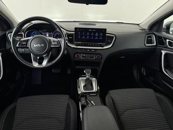 KIA Cee'd (2022) — foto 30 van 30