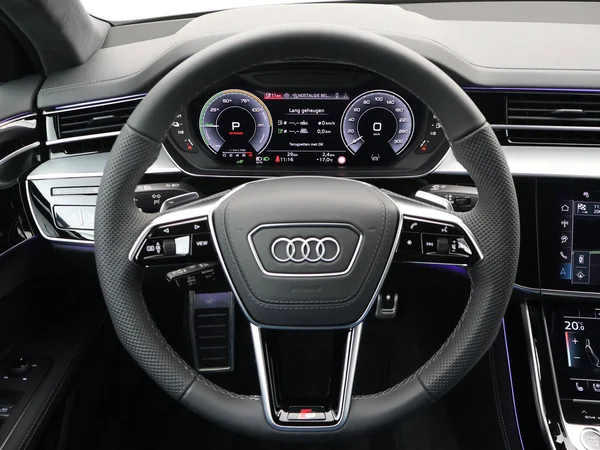 AUDI A8 PHEV (2025) — foto 15 van 27