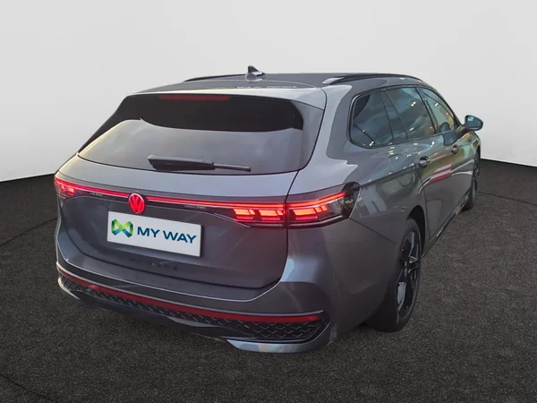 VOLKSWAGEN Passat Variant eHybrid (PHEV) (2025) — foto 21 van 24
