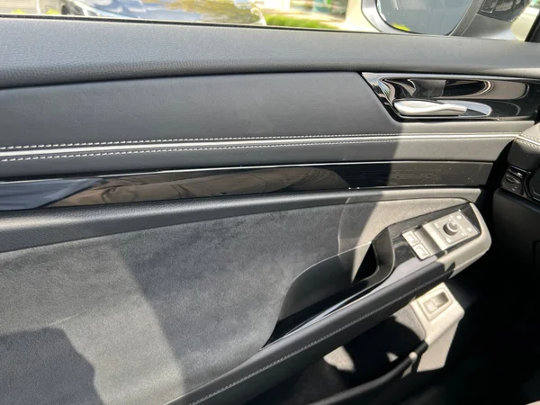VOLKSWAGEN ID.7 Tourer (2024) — foto 7 van 24