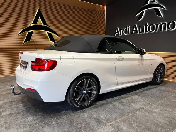 Bmw 218 (2016) — foto 11 van 27