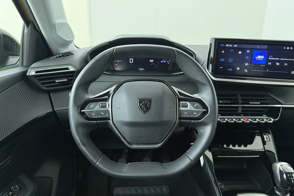 Peugeot 208 (2025) — foto 2 van 16