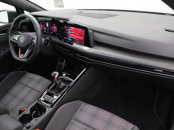 VOLKSWAGEN Golf VIII GTI (2024) — foto 23 van 30