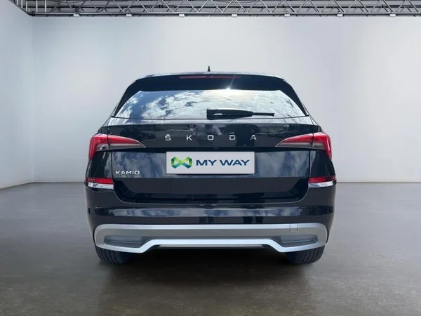 SKODA Kamiq (2022) — foto 26 van 29
