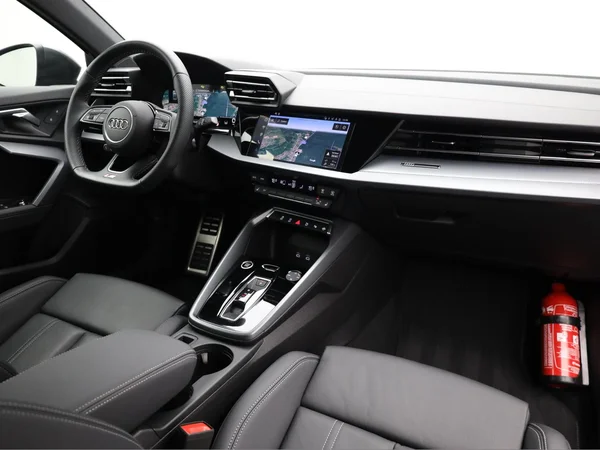 AUDI A3 Sedan (2025) — foto 15 van 21