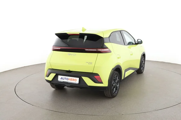 BYD Dolphin (2025) — foto 12 van 16