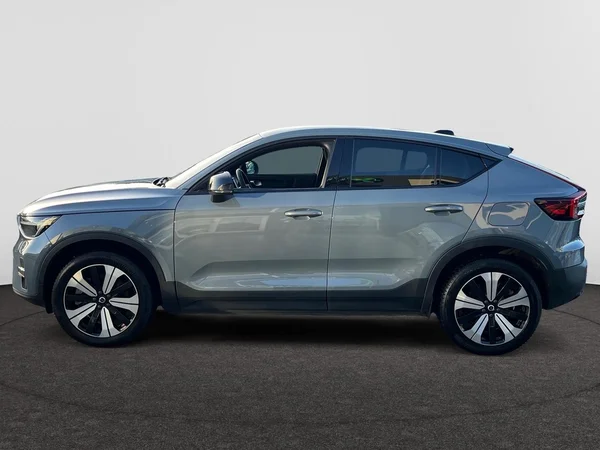 VOLVO C40 (2023) — foto 2 van 22
