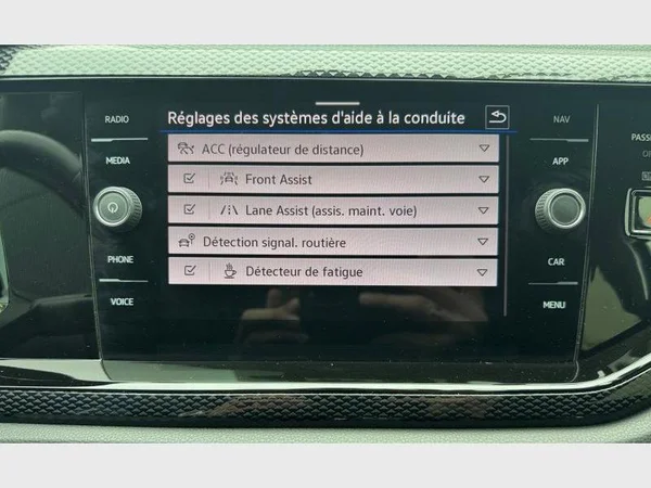 Volkswagen Taigo (2023) — foto 11 van 25