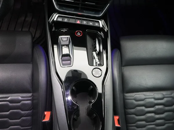 Audi e-tron GT (2022) — foto 10 van 28