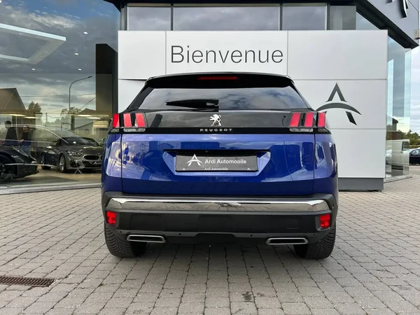 Peugeot 3008 (2018) — foto 18 van 22