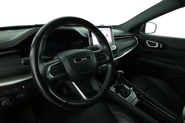 Jeep Compass (2022) — foto 2 van 16