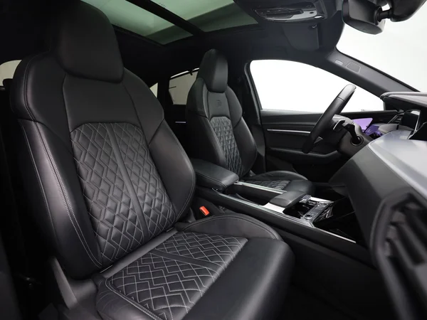 AUDI e-tron Sportback (2022) — foto 13 van 20