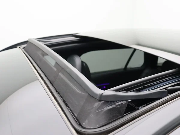 Mercedes-Benz C-Klasse (2025) — foto 6 van 24