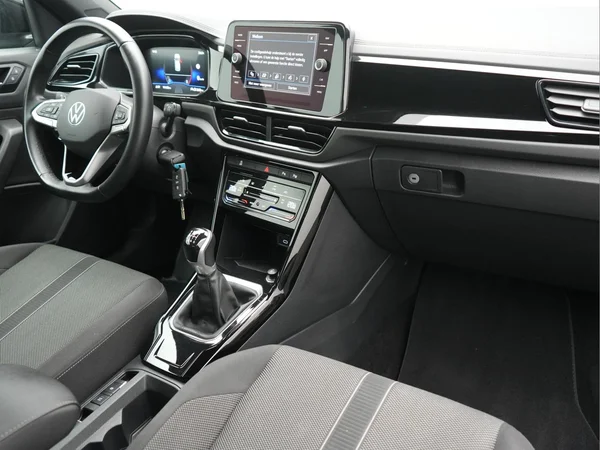 VOLKSWAGEN T-Roc Cabriolet (2022) — foto 10 van 10