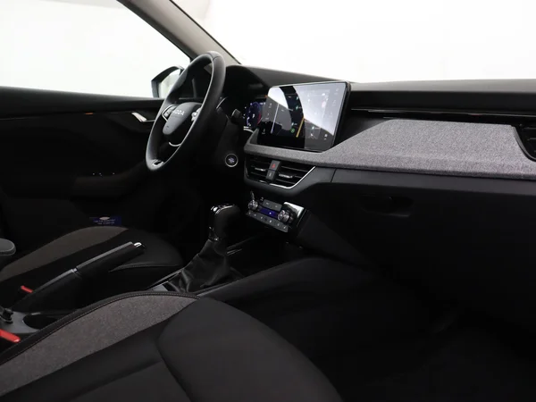 SKODA Kamiq (2025) — foto 12 van 18
