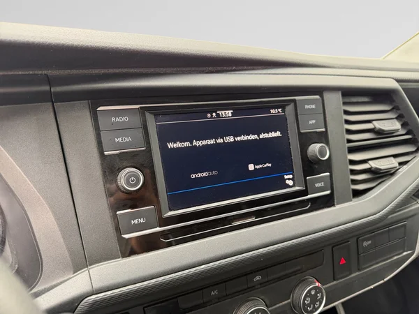 VOLKSWAGEN Transporter T6.1 1000 Fou Swb (2023) — foto 2 van 13
