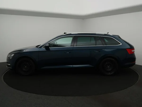 Škoda Superb (2024) — foto 33 van 34