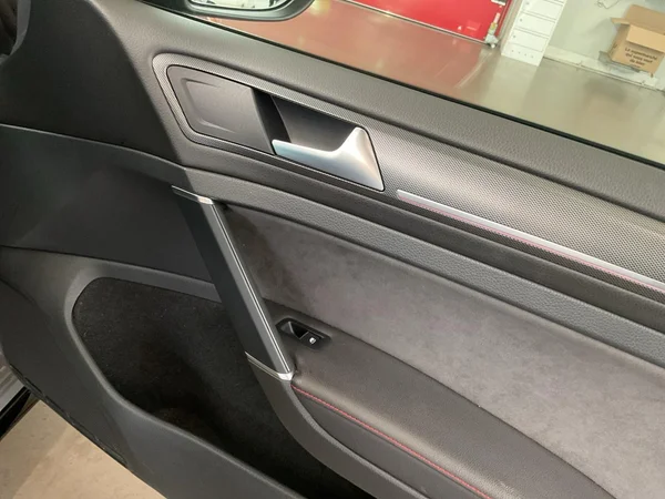 VOLKSWAGEN Golf VII GTI (2019) — foto 9 van 22