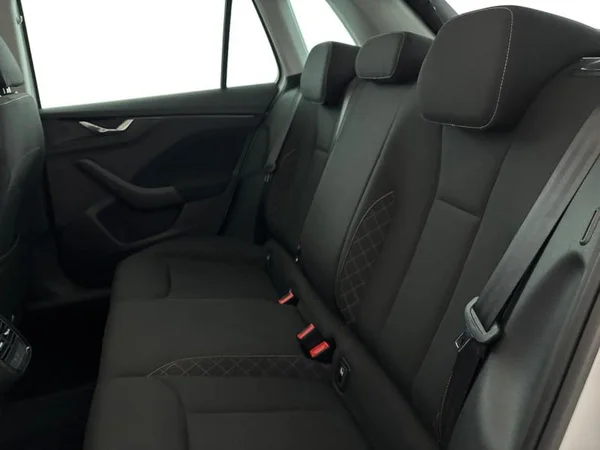 SKODA Kamiq (2021) — foto 14 van 23