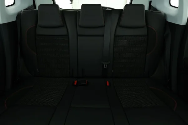 Peugeot 2008 (2008) — foto 6 van 16