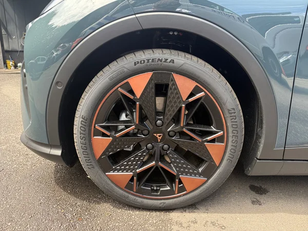 CUPRA Raval (2026) — foto 9 van 17