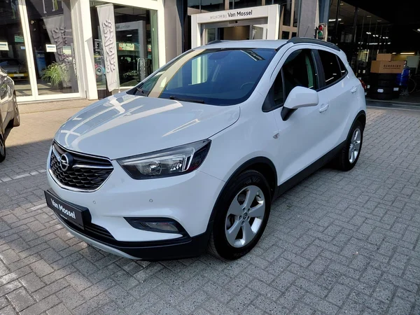 Opel Mokka X (2019) — foto 9 van 16