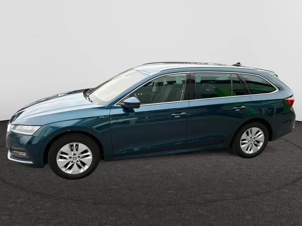 SKODA Octavia Combi (2024) — foto 13 van 24