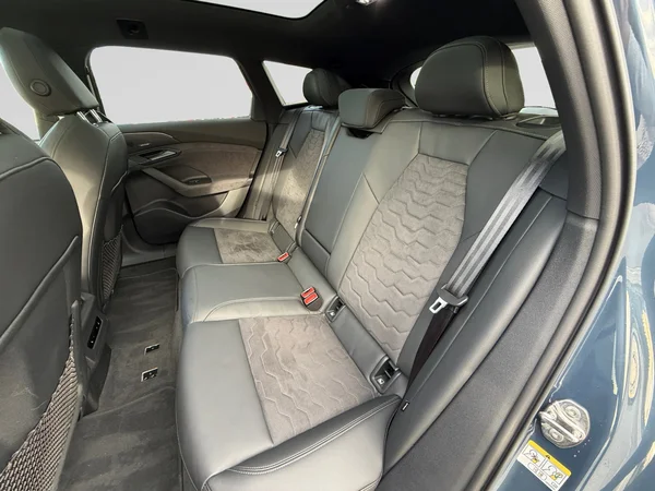 AUDI A6 Avant e-tron (2025) — foto 17 van 24