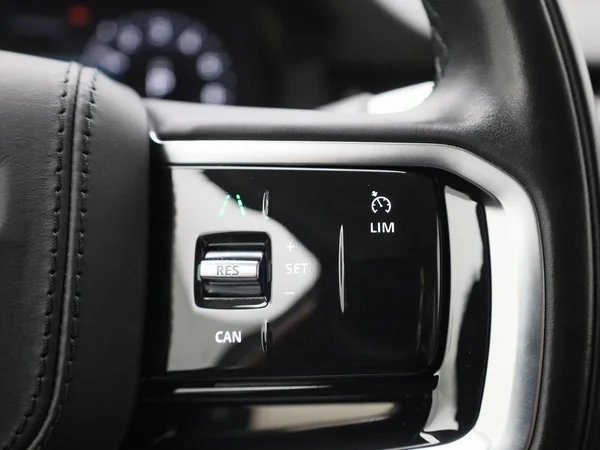 Land Rover Discovery Sport (2021) — foto 21 van 50