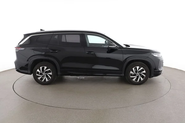 Volkswagen Tayron (2025) — foto 13 van 16