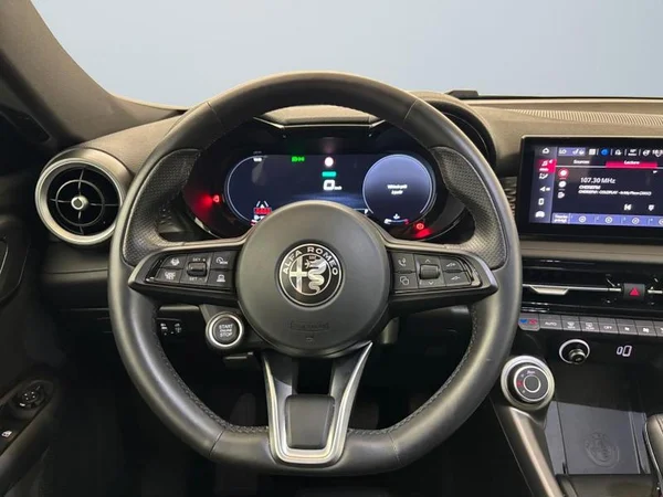 ALFA ROMEO Tonale (2023) — foto 5 van 25